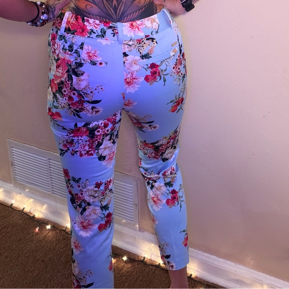 Hilfiger Floral 🌺 Print Slim Pants 90s Fashion- Light Blue
